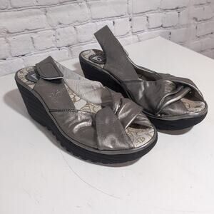 FLY London Women's Yakin Wedge Sandal size 40 US 9.5 Metalic Bronze